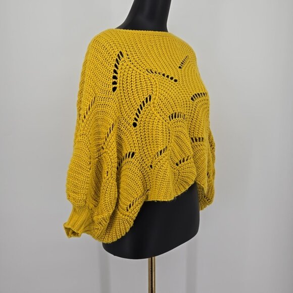 Elodie Yellow Knit Women's Sweater Cropped Scallop Hem Dolman Sleeve Size Small - Picture 5 of 9
